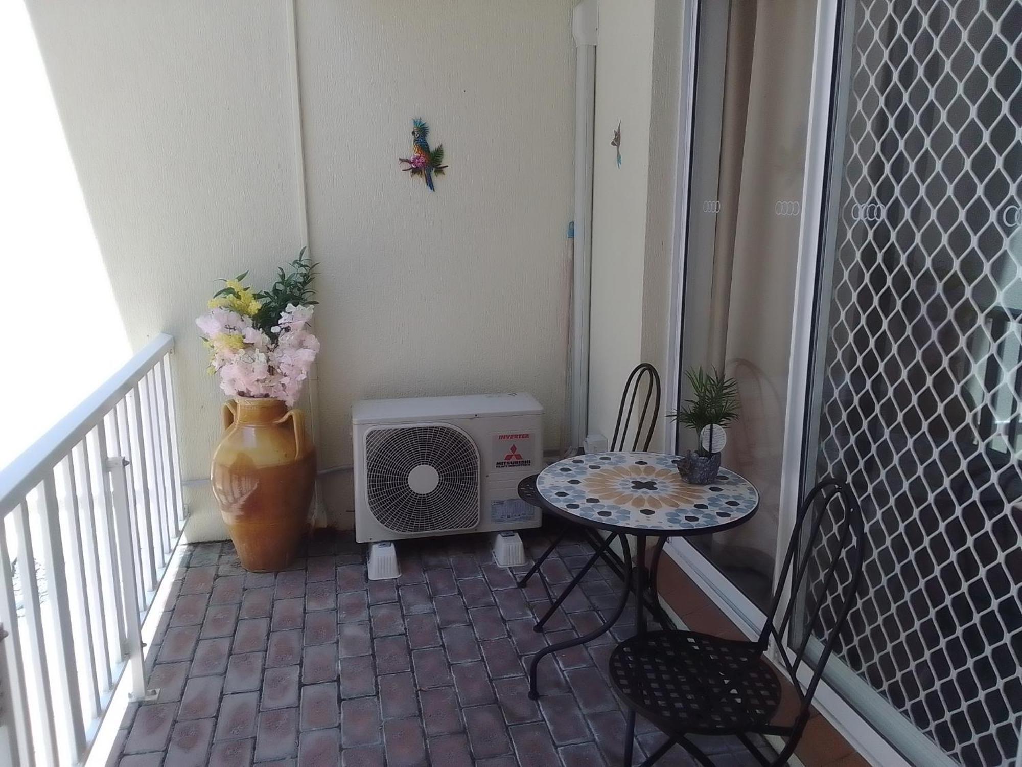 Surfers Tradewinds Hotel Gold Coast Room photo